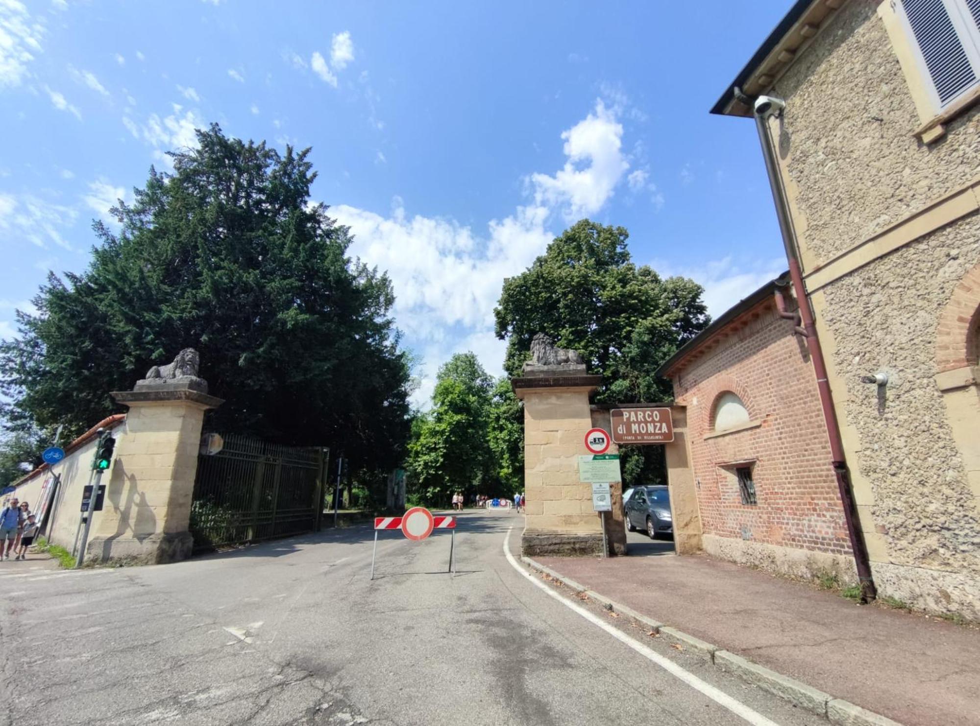 Moma Home Villasanta Monza Bagian luar foto
